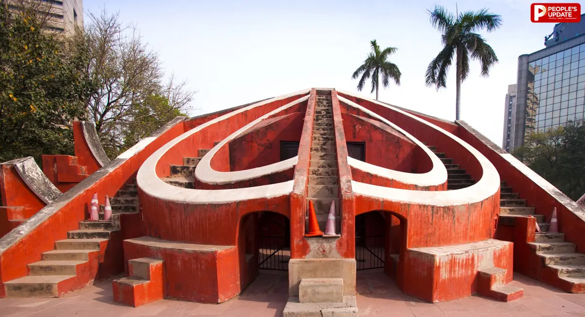 जहां कॉकरोच जनता पार्टी जमा रही डेरा, जानें पहला प्रदर्शन से लेकर इसे बनवाने की वजह
