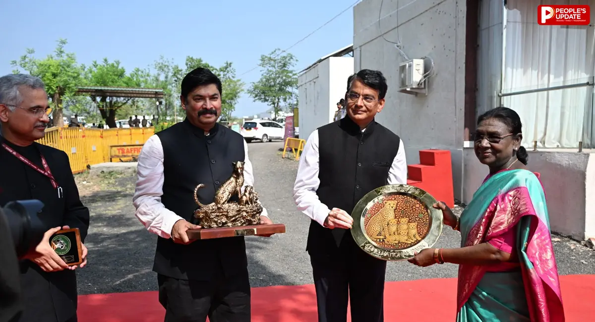 कूनो में राष्ट्रपति मुर्मू की चीता मित्रों से मुलाकात, चीता संरक्षण सहित कई विषयों पर चर्चा की