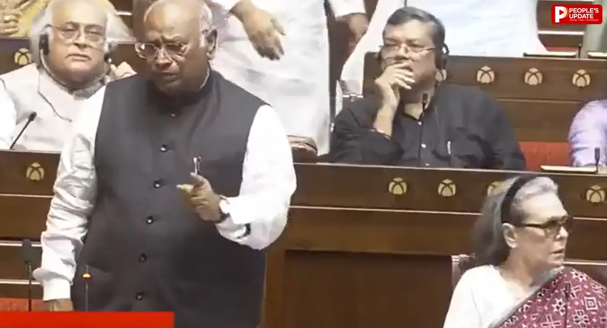 मकर द्वार पर इंडिया ब्लॉक- भाजपा आमने- सामने हुई, प्रियंका ने जमकर की नारेबाजी