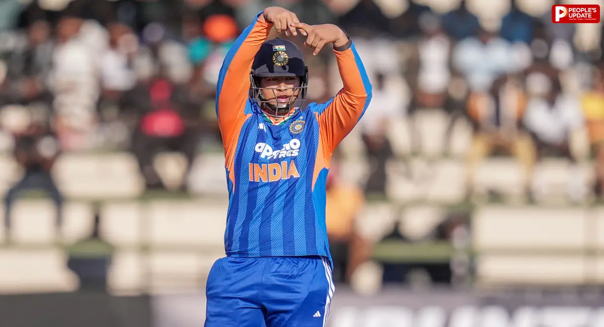 फिफ्टी के बाद दोनों हाथों से A का साइन दिखाया, प्रिंस यादव को लगातार 2 गेंदों पर विकेट