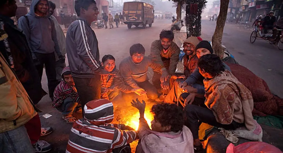 MP में कड़ाके ठंड, भोपाल और इंदौर में पारा 7°C से नीचे