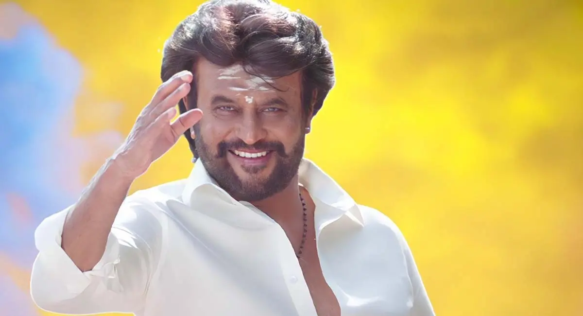 75वें जन्मदिन के बाद तिरुपति पहुंचे थलाईवा, फैंस की उमड़ी भीड़