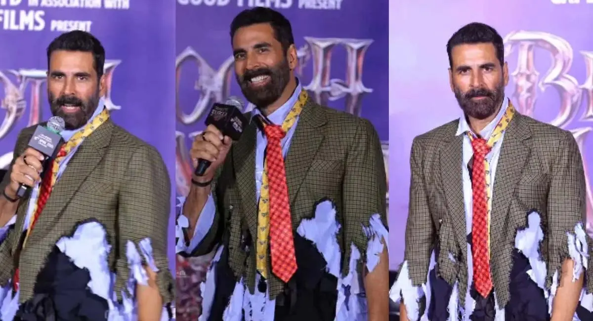 फटे-चिथड़े कपड़ों में पहुंचे अक्षय कुमार, फैंस बोले- ये क्या हो गया!