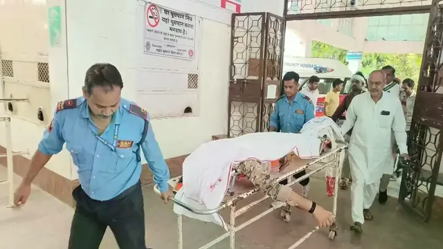 रेत माफिया का आतंक, वन आरक्षक को ट्रैक्टर से रौंदा