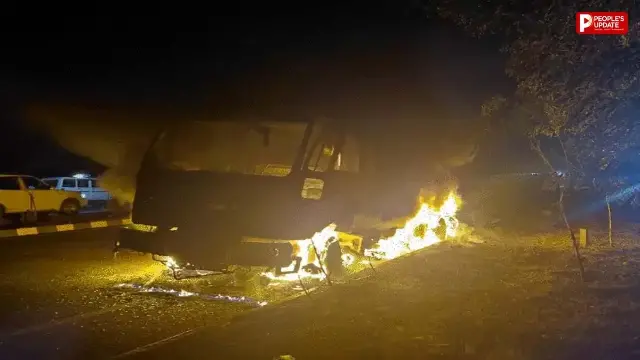 तेज रफ्तार हाईवा ट्रक ने युवक को कुचला, 50 मीटर तक घिसटी स्कूटी, टक्कर के बाद लगी आग
