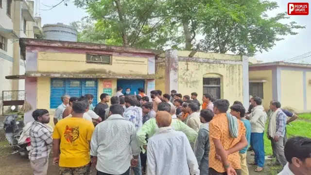 महिला के शव पर मिली चींटियां, सिविल सर्जन ने जिम्मेदार कर्मचारी हटाया