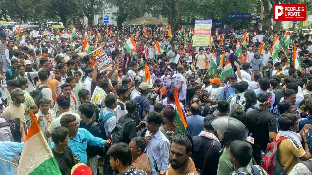 झारखंड में छात्रों का विधानसभा मार्च, बैरिकेडिंग तोड़कर आगे बढ़े प्रदर्शनकारी; रांची में बढ़ा तनाव