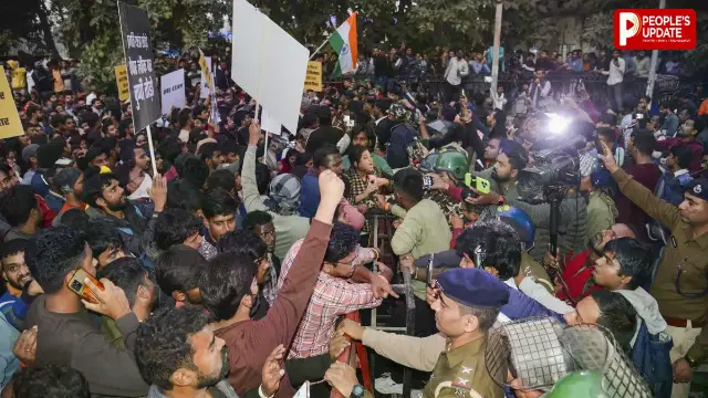 पटना में छात्रों का हल्लाबोल! 70वीं BPSC परीक्षा रद्द करने की मांग, CM आवास घेरने निकले प्रदर्शनकारी