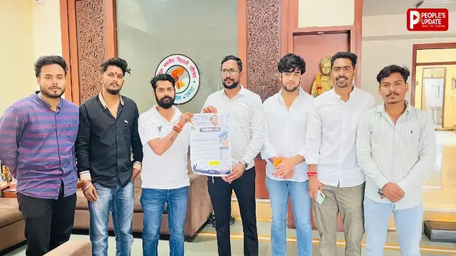 राहुल गांधी के कार्यक्रम का ABVP को न्योता! NSUI पहुंचा कार्यालय, सौंपा ‘छात्रों की गूंज’ का आमंत्रण