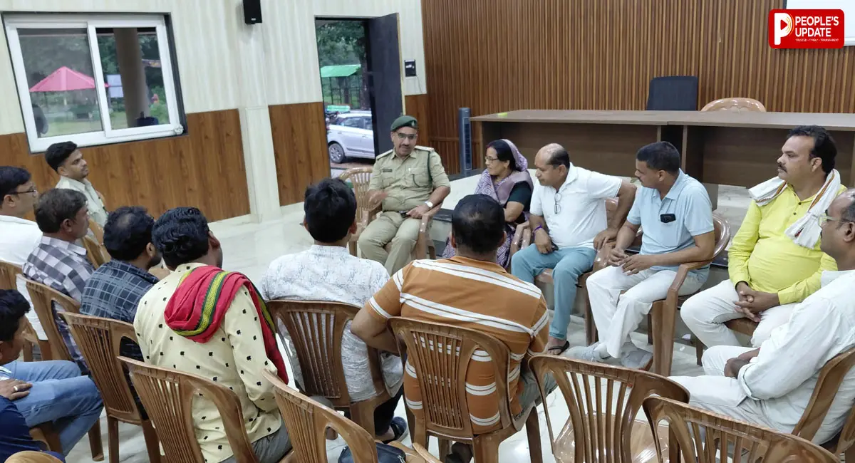 सतपुड़ा टाइगर रिजर्व में ग्रामीणों के साथ बैठक, वन्यजीव संरक्षण और कचरा प्रबंधन पर बनी सहमति
