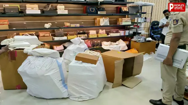 Bengaluru Louis Vuitton Case: लुई विटॉन के नाम पर बिक रहे थे नकली सामान, पुलिस ने मारा छापा; सप्लाई नेटवर्क की जांच